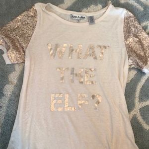 Worn once. Very cute Christmas shirt.